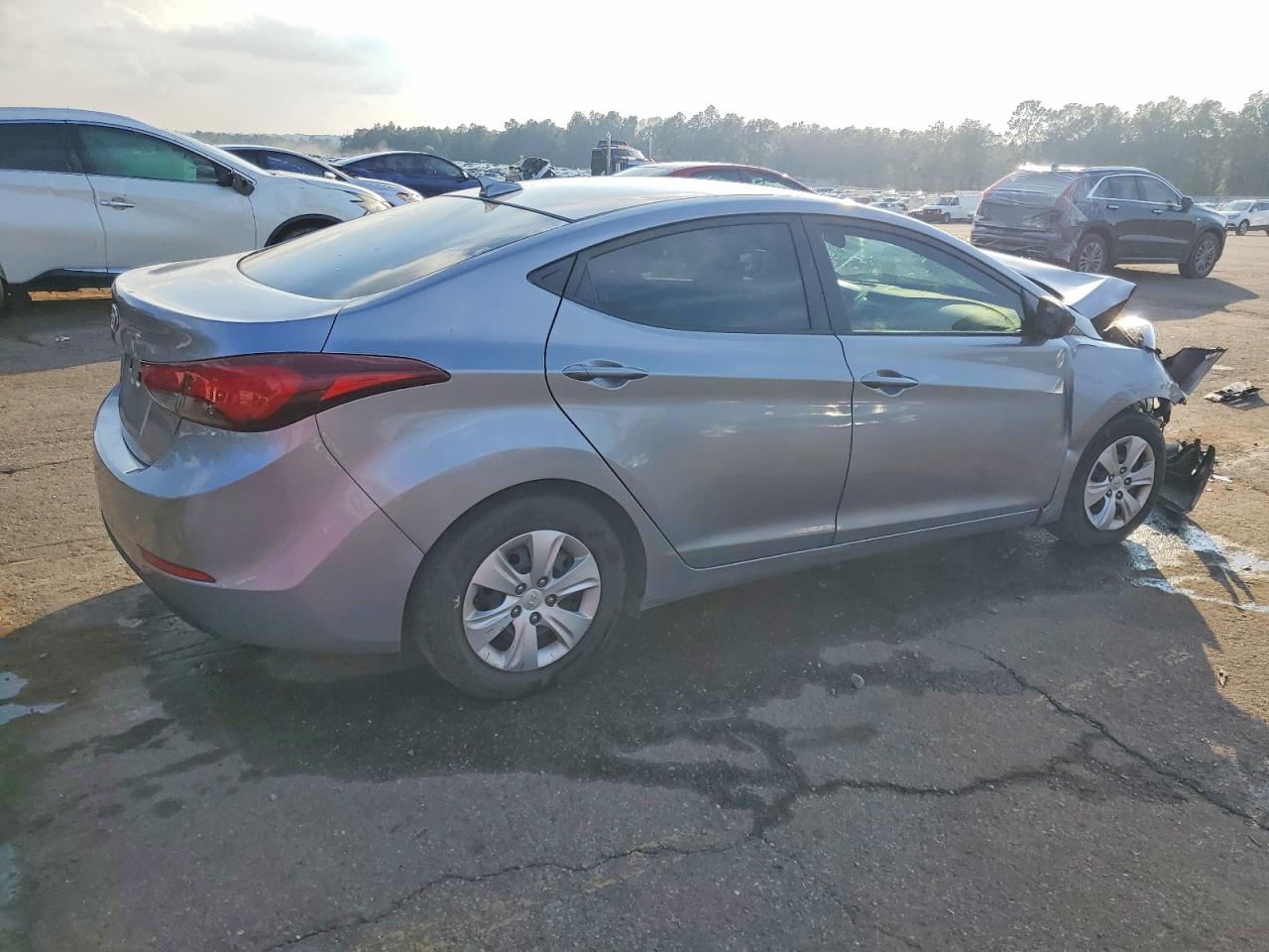2016 HYUNDAI ELANTRA SE photo 3