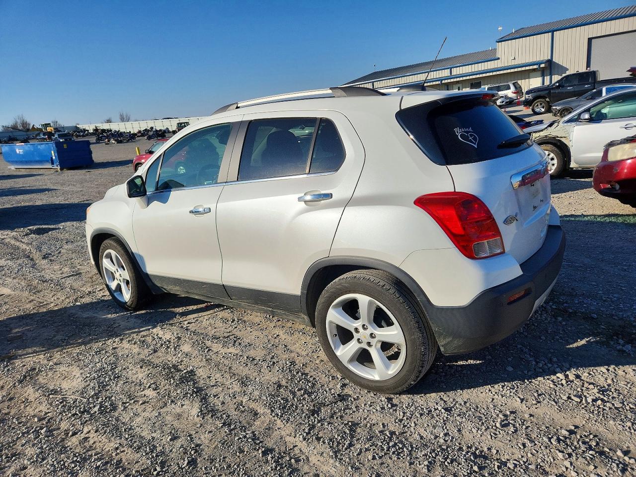 2015 CHEVROLET TRAX LTZ photo 2