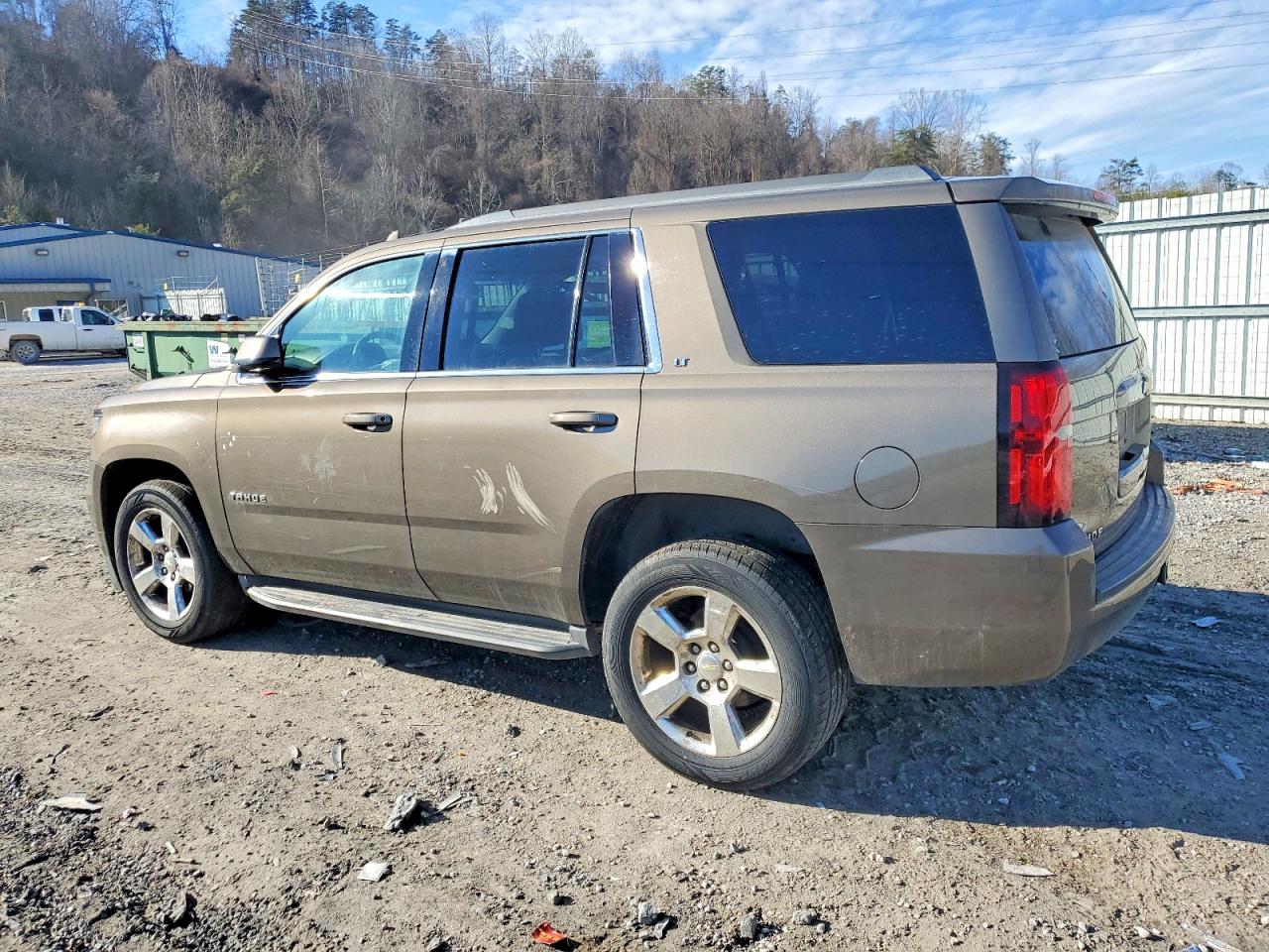 2016 CHEVROLET TAHOE C1500 LT photo 2