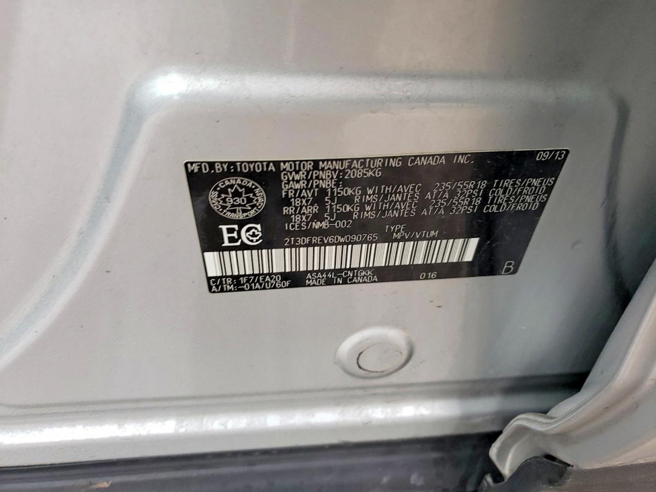 2013 TOYOTA RAV4 LIMITED photo 37