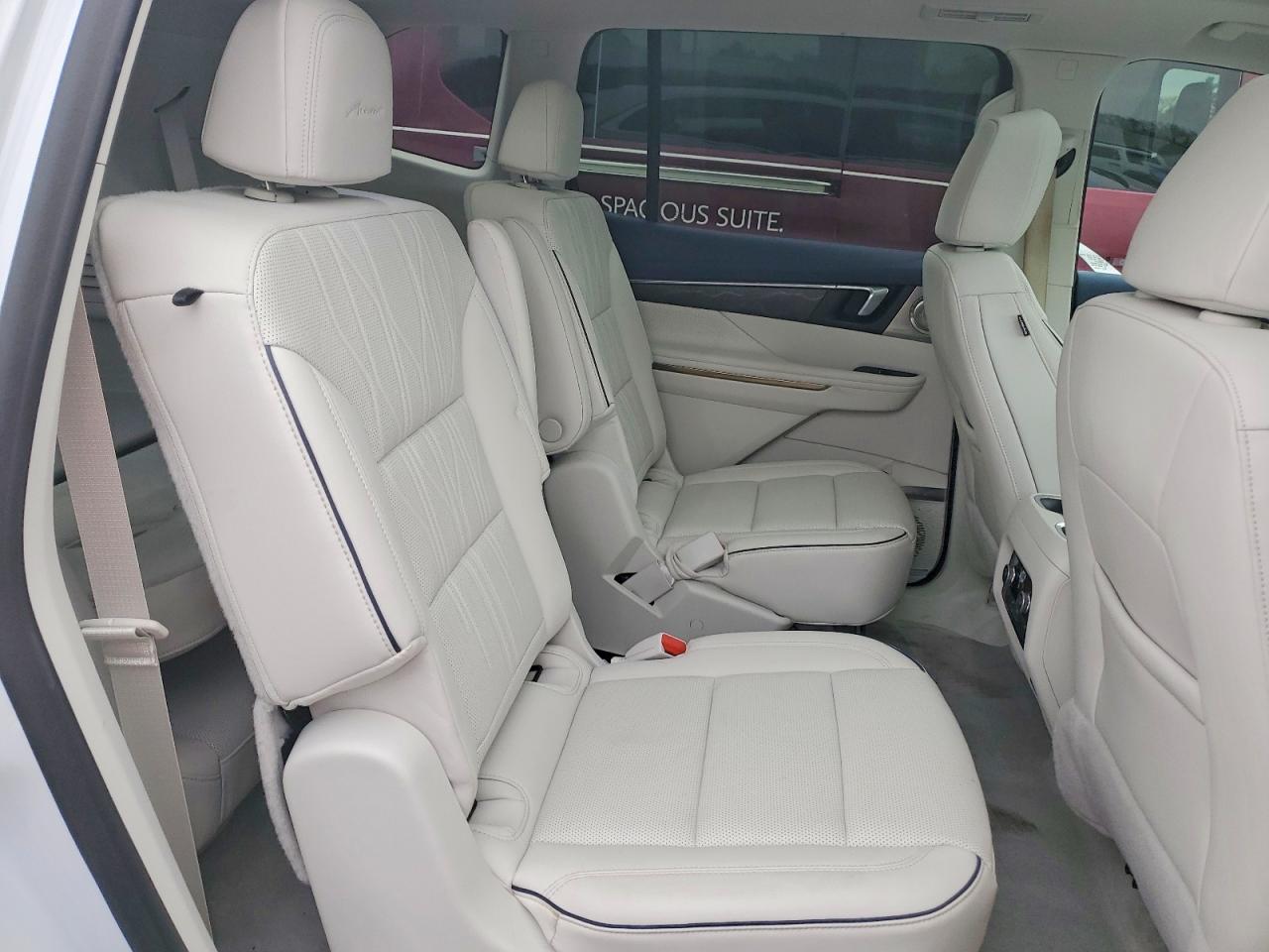2025 BUICK ENCLAVE AVENIR photo 11