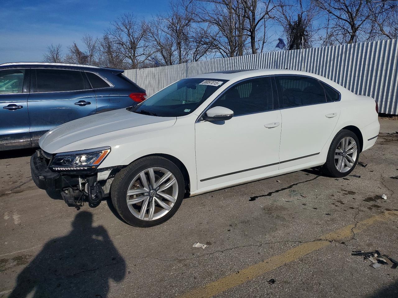 2017 VOLKSWAGEN PASSAT