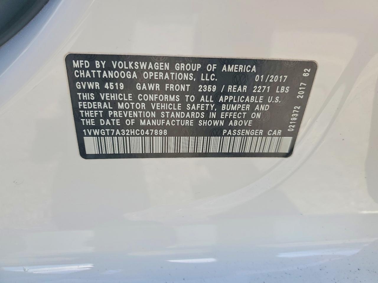 2017 VOLKSWAGEN PASSAT SE photo 12