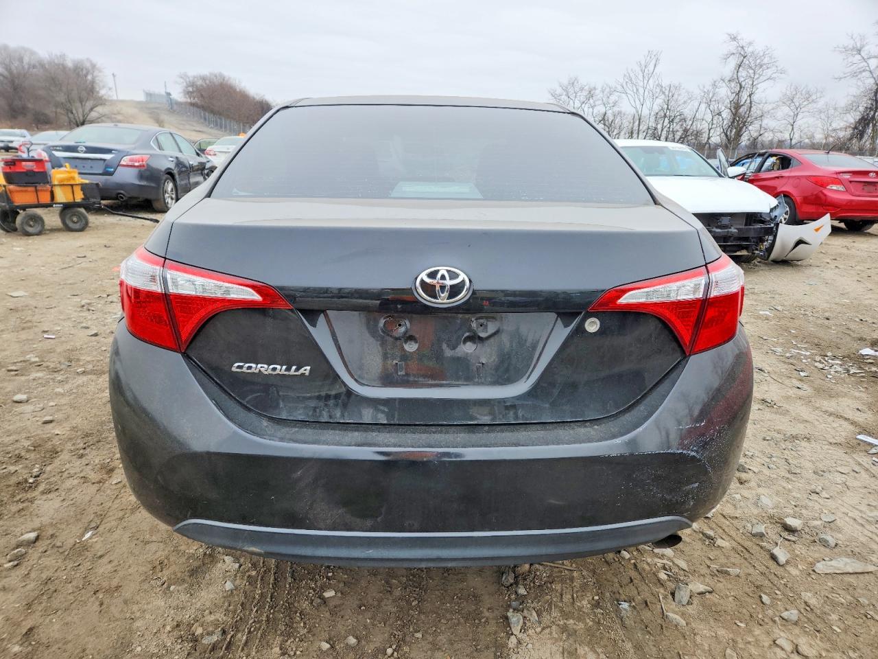 2014 TOYOTA COROLLA L photo 6