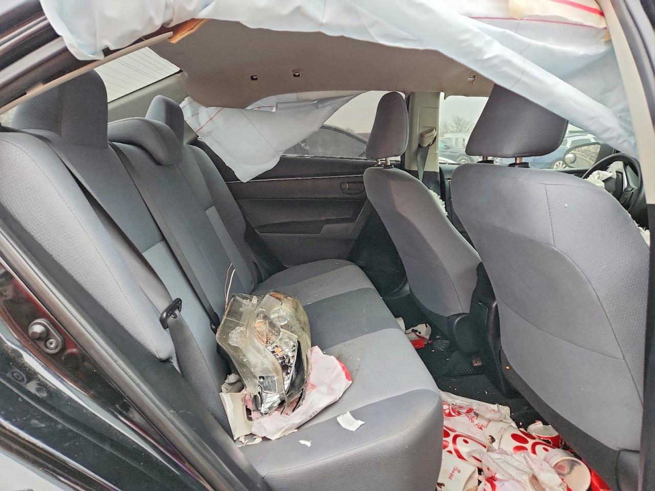 2014 TOYOTA COROLLA L photo 10