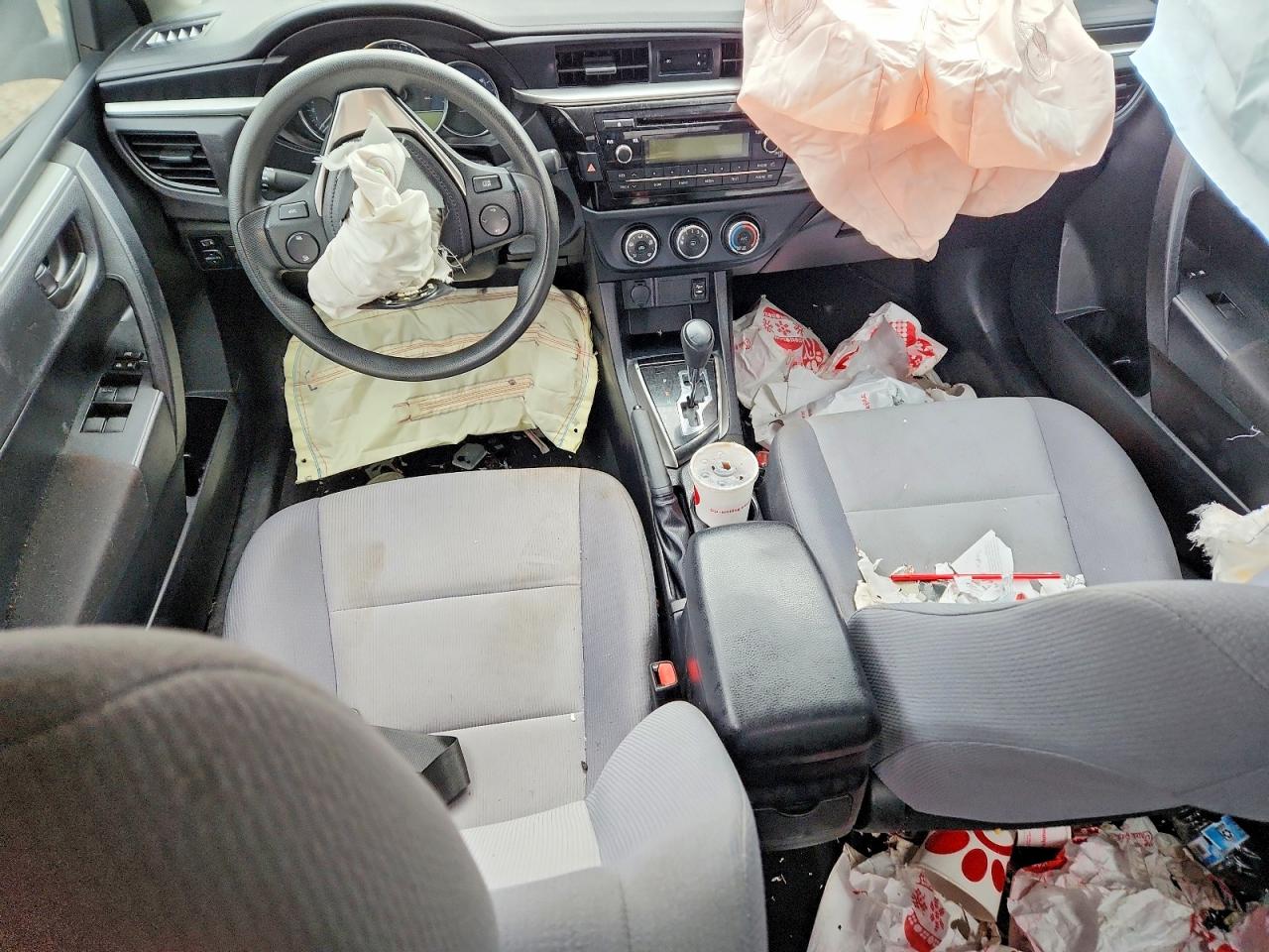 2014 TOYOTA COROLLA L photo 8
