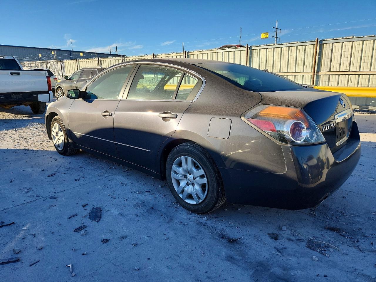2012 NISSAN ALTIMA BASE photo 2