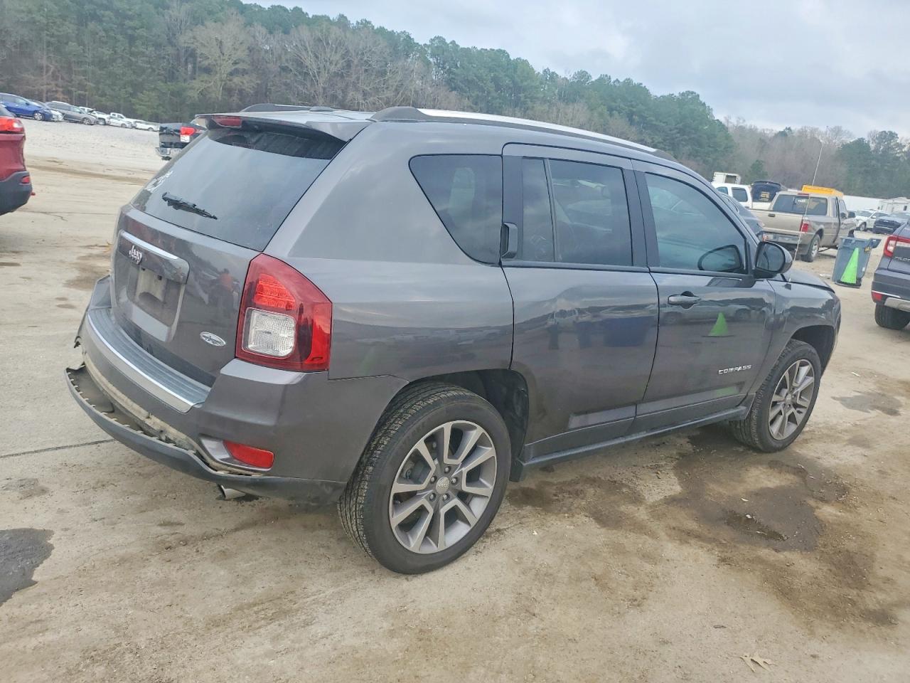 2016 JEEP COMPASS LATITUDE photo 3