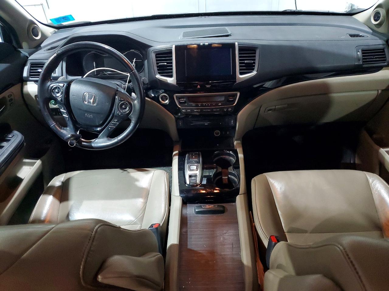 2016 HONDA PILOT TOURING photo 8