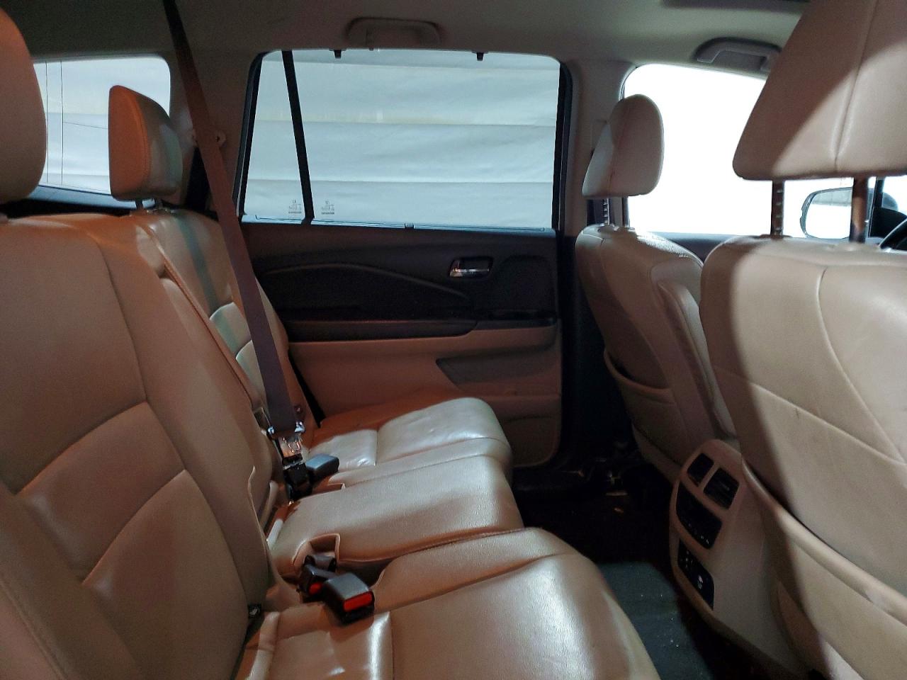 2016 HONDA PILOT TOURING photo 11