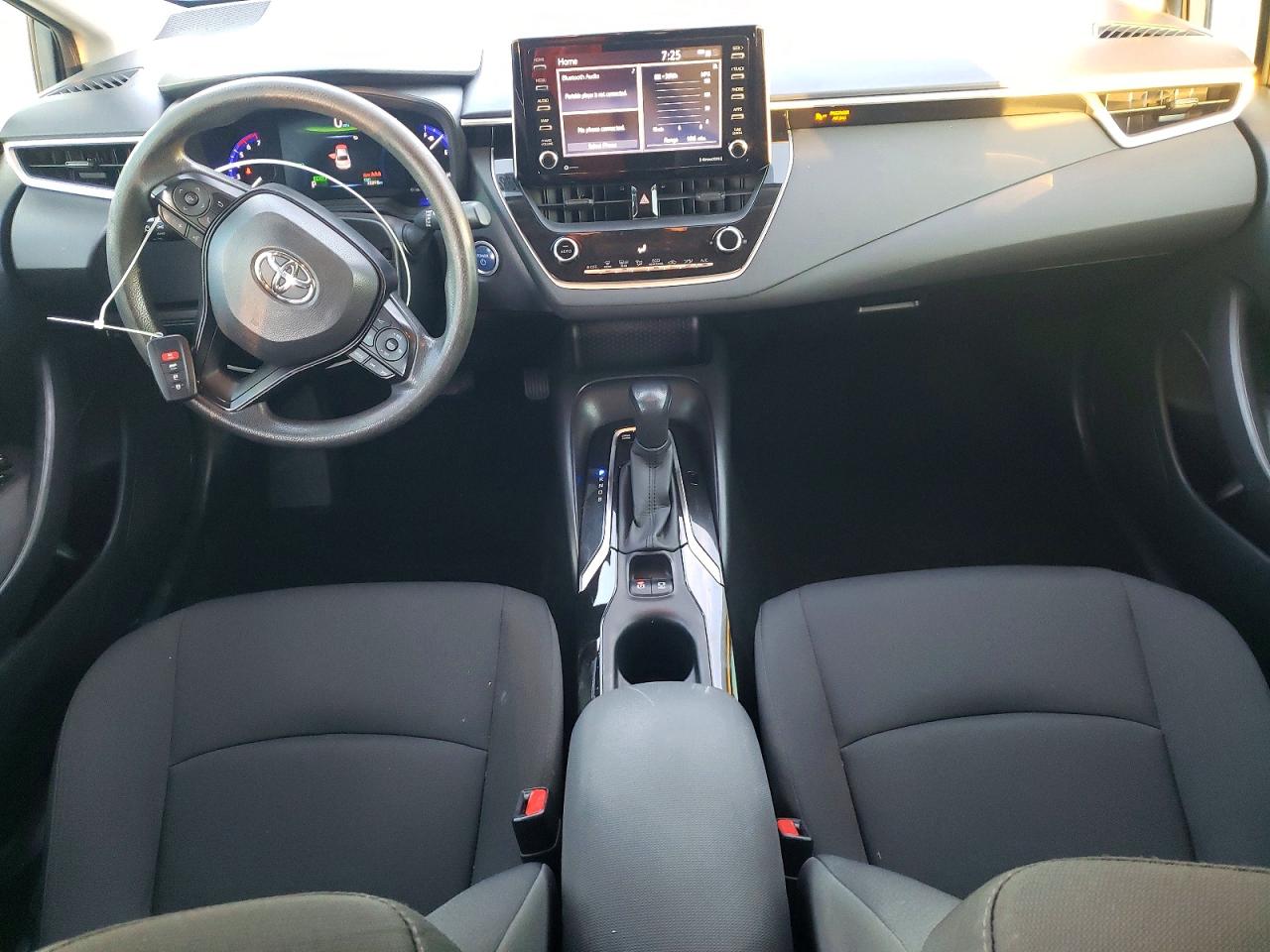 2021 TOYOTA COROLLA LE photo 15