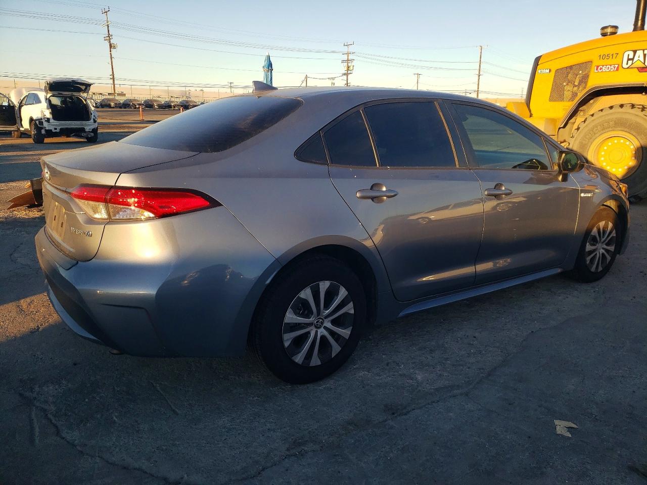 2021 TOYOTA COROLLA LE photo 5