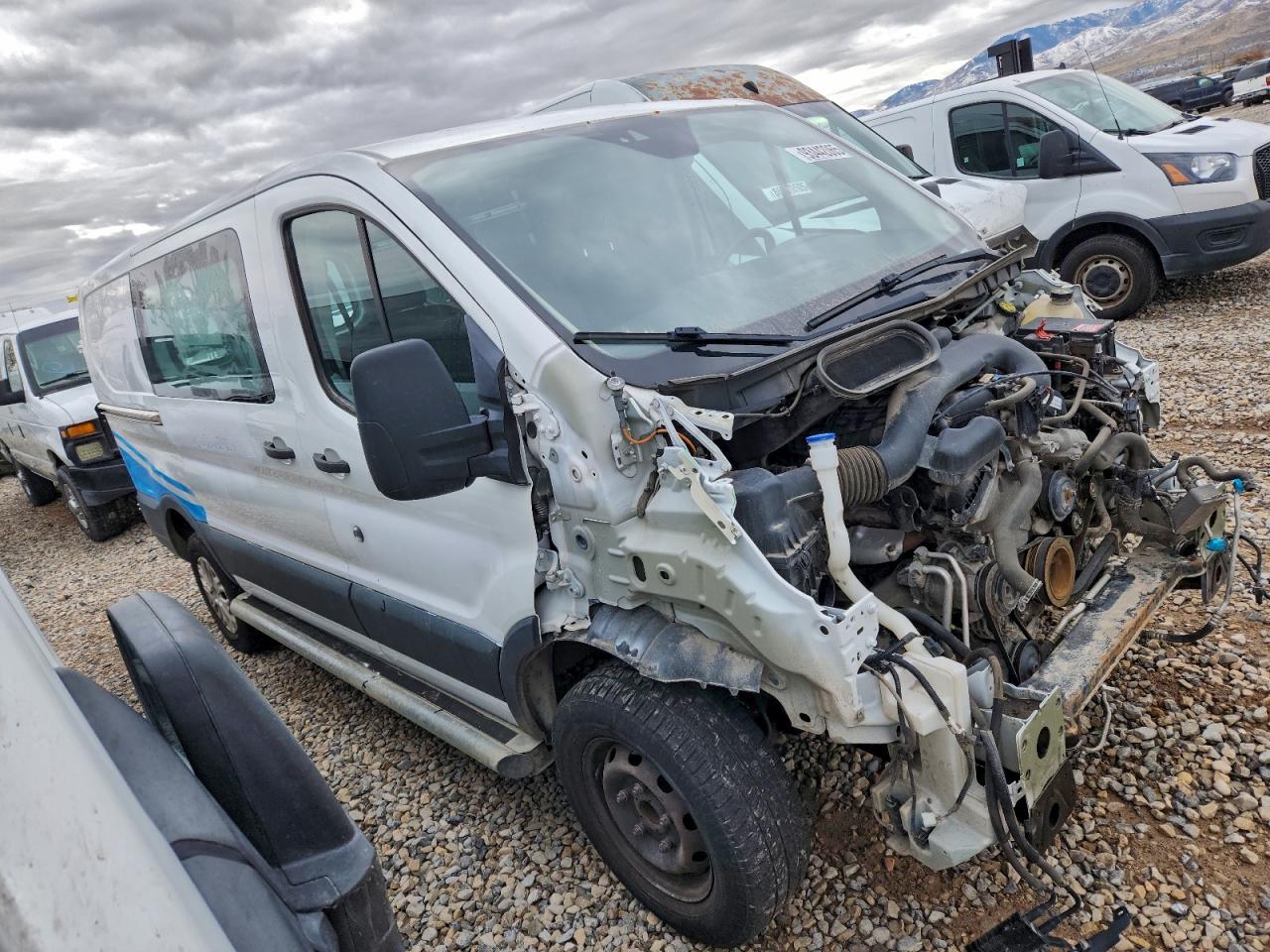 2017 FORD TRANSIT T-250 photo 4