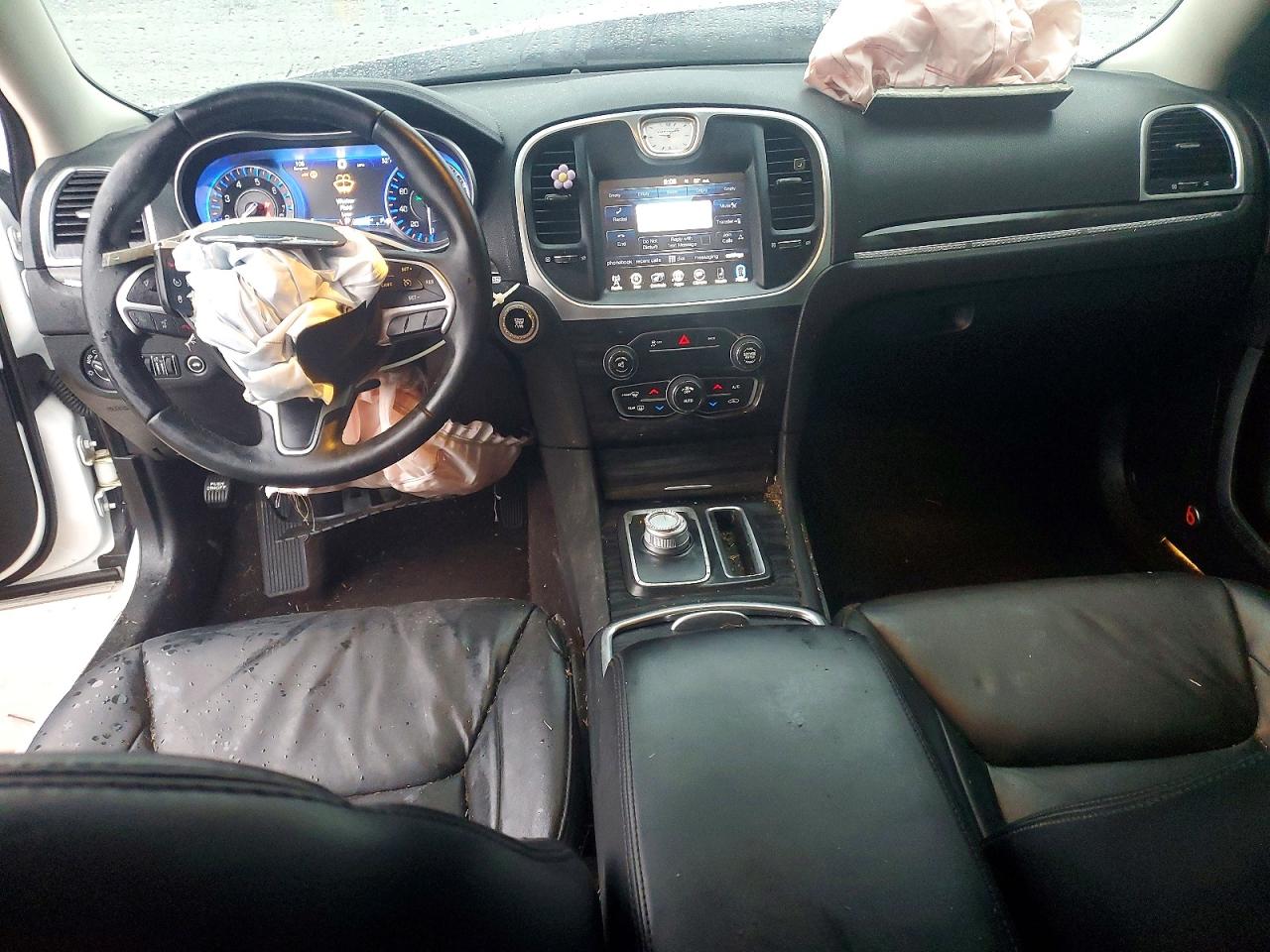 2016 CHRYSLER 300 LIMITED photo 8