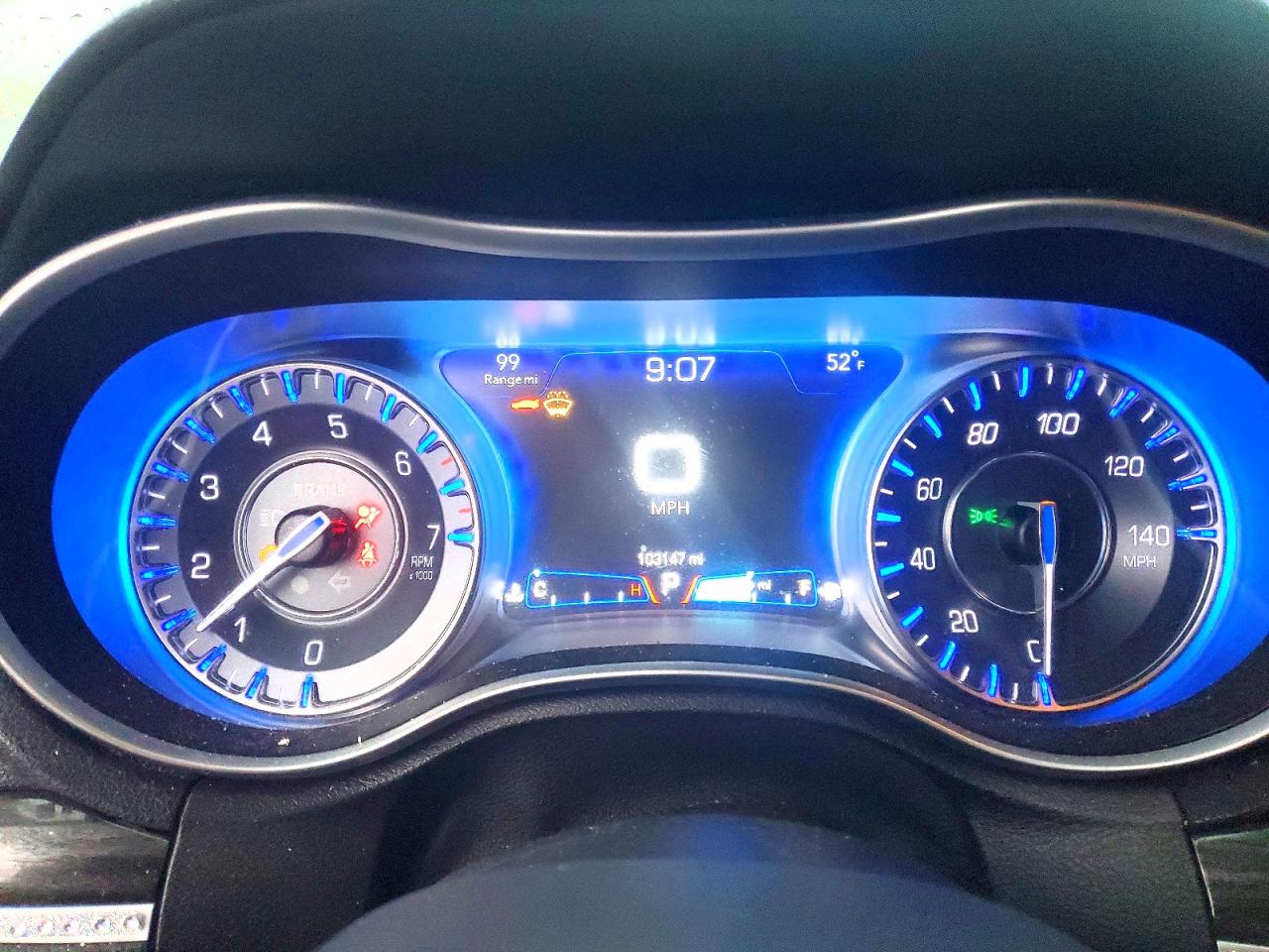 2016 CHRYSLER 300 LIMITED photo 9