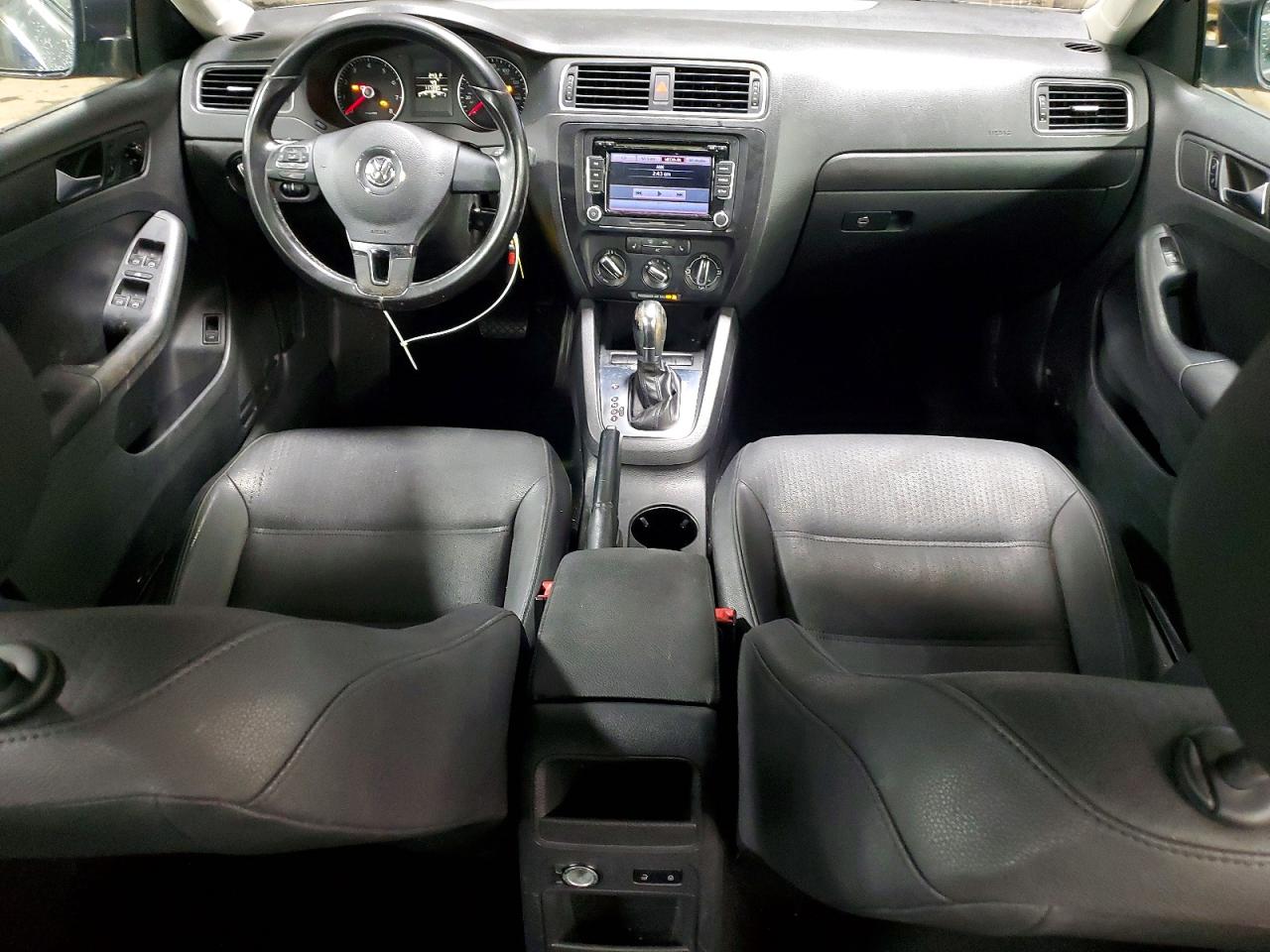 2012 VOLKSWAGEN JETTA SE photo 8