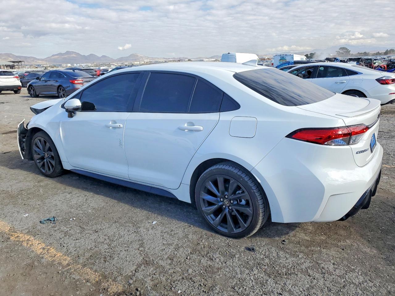 2023 TOYOTA COROLLA LE photo 2