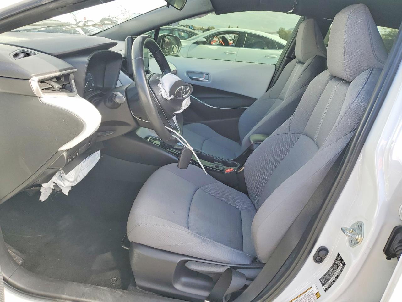 2023 TOYOTA COROLLA LE photo 7