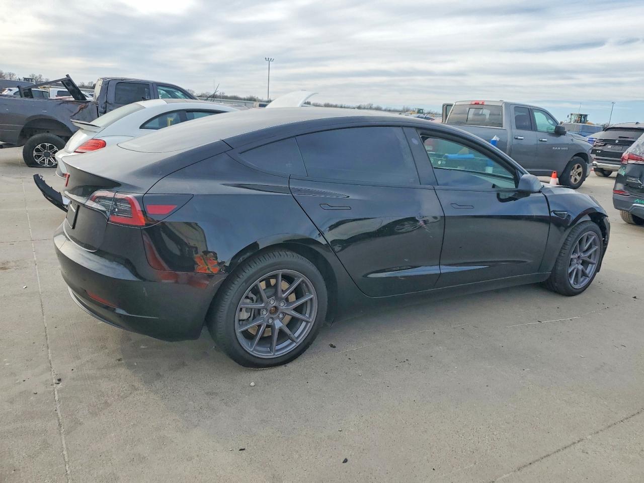 2023 TESLA MODEL 3 photo 7