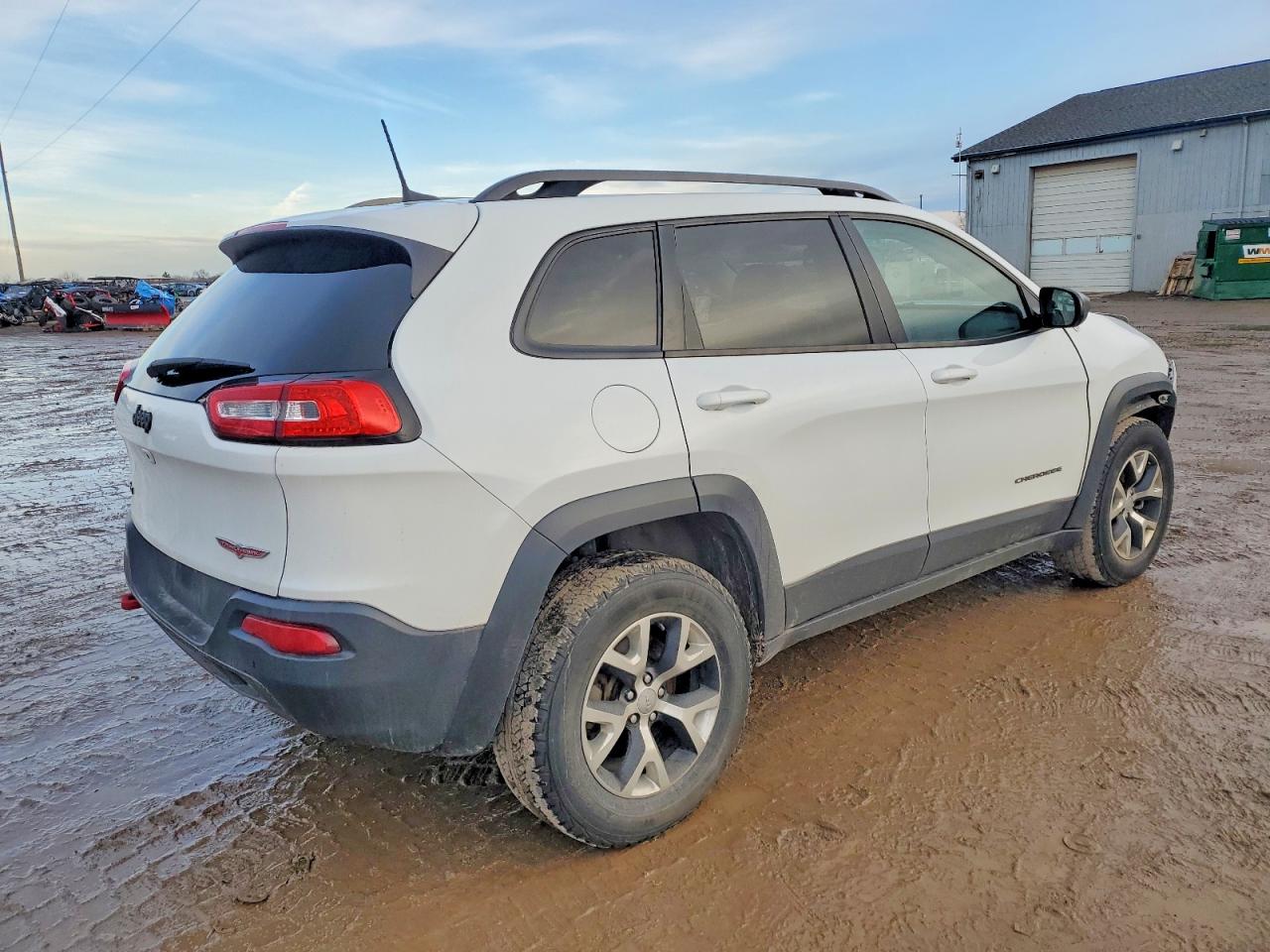 2017 JEEP CHEROKEE TRAILHAWK photo 3