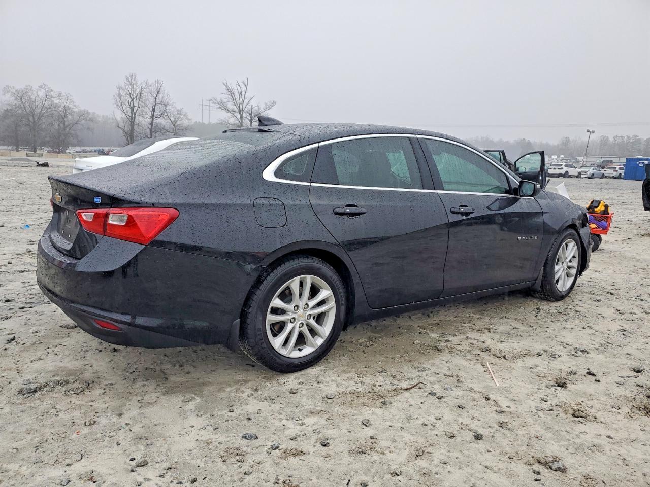 2017 CHEVROLET MALIBU HYBRID photo 3