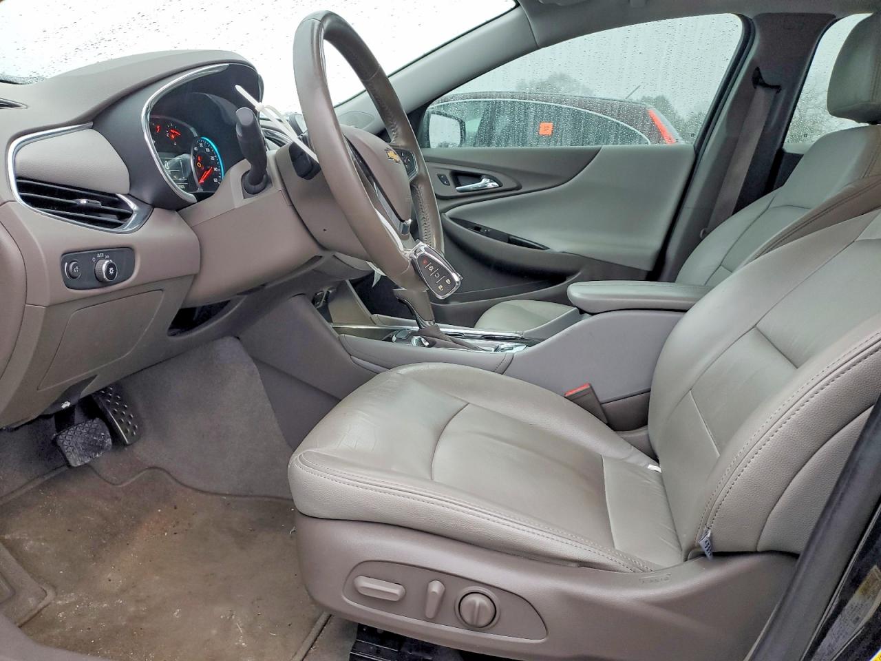 2017 CHEVROLET MALIBU HYBRID photo 7
