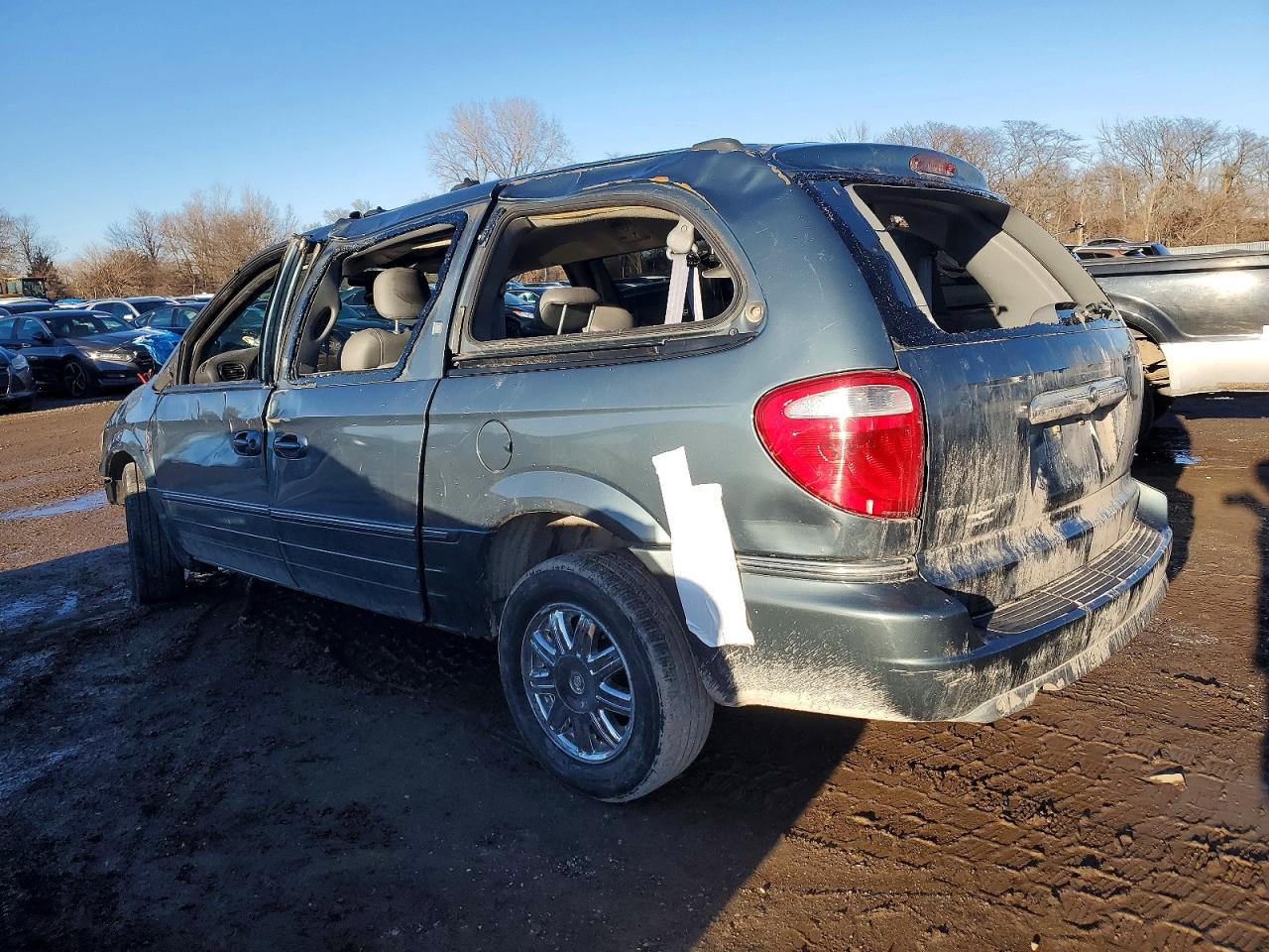 2005 CHRYSLER TOWN & COUNTRY LIMITED photo 2