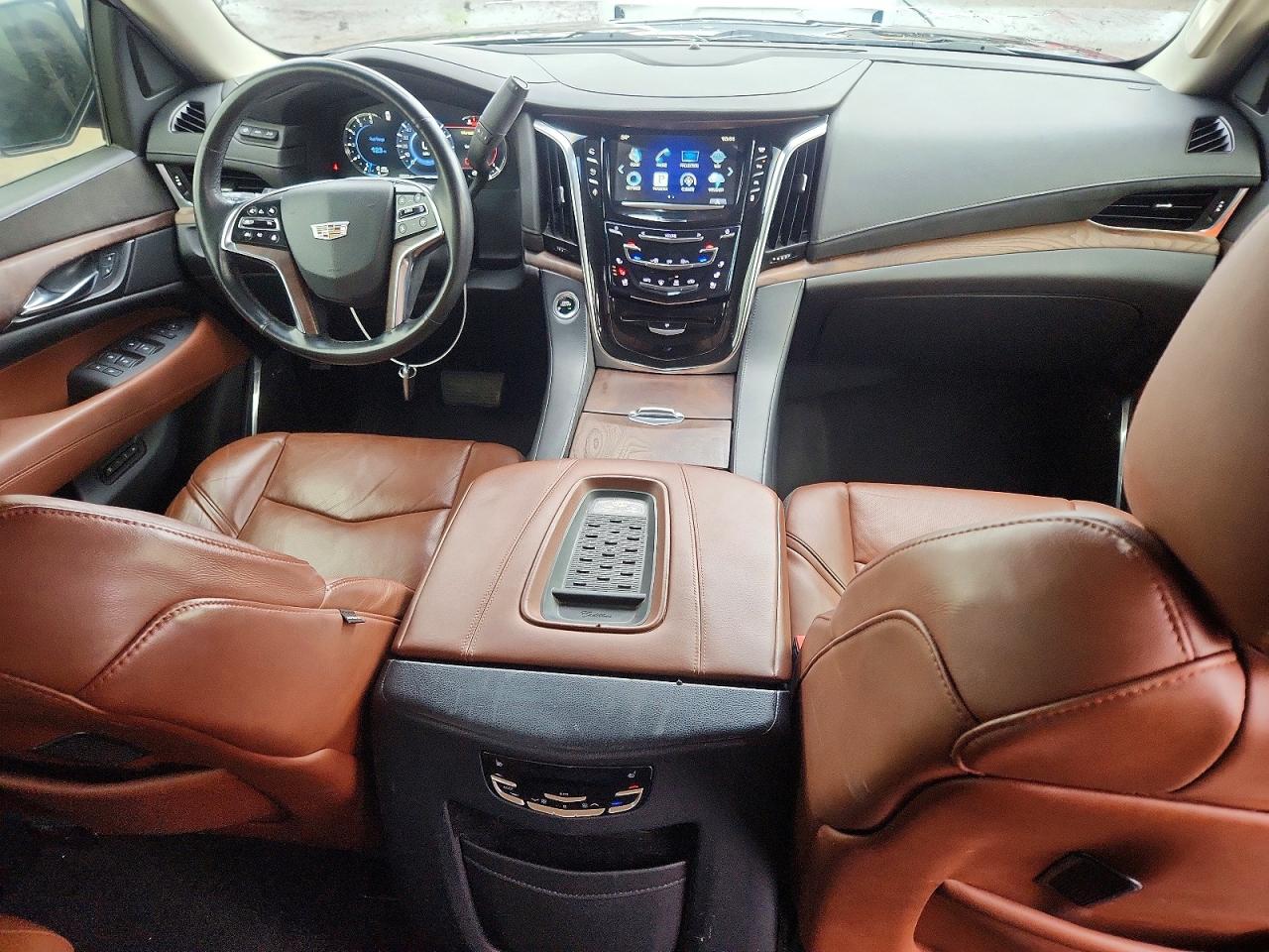 2016 CADILLAC ESCALADE LUXURY photo 8