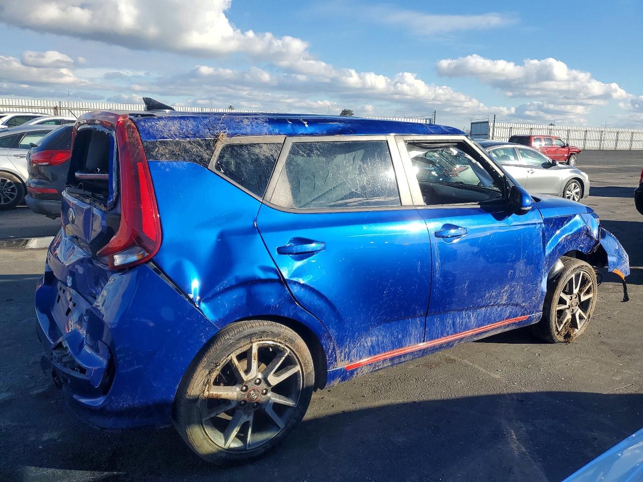 2020 KIA SOUL GT LINE photo 3