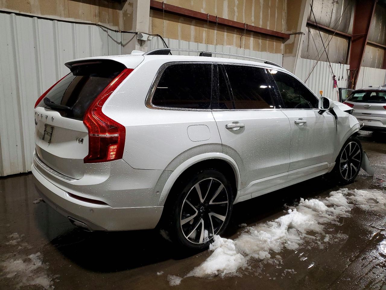 2019 VOLVO XC90 T6 MOMENTUM photo 3