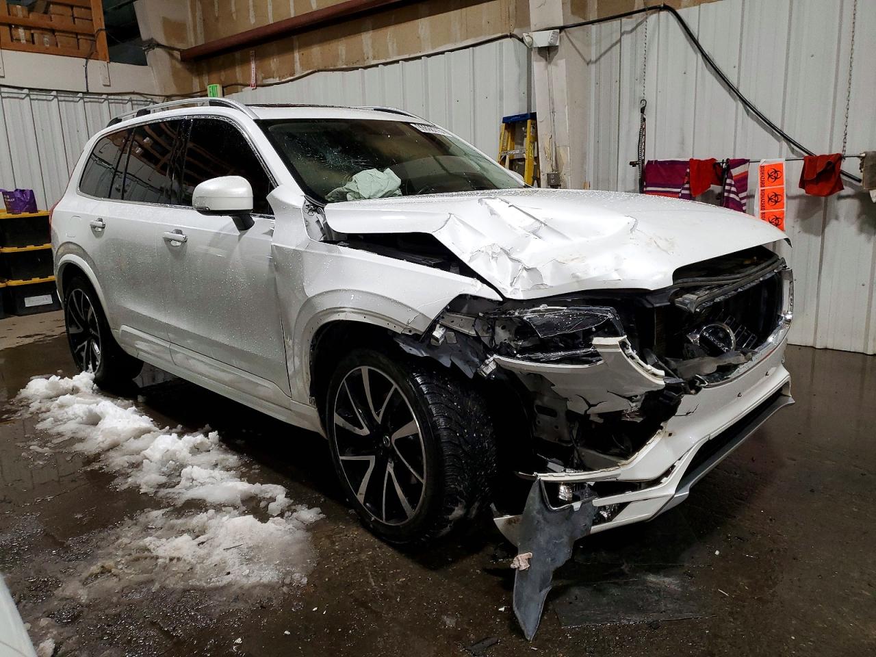 2019 VOLVO XC90 T6 MOMENTUM photo 4