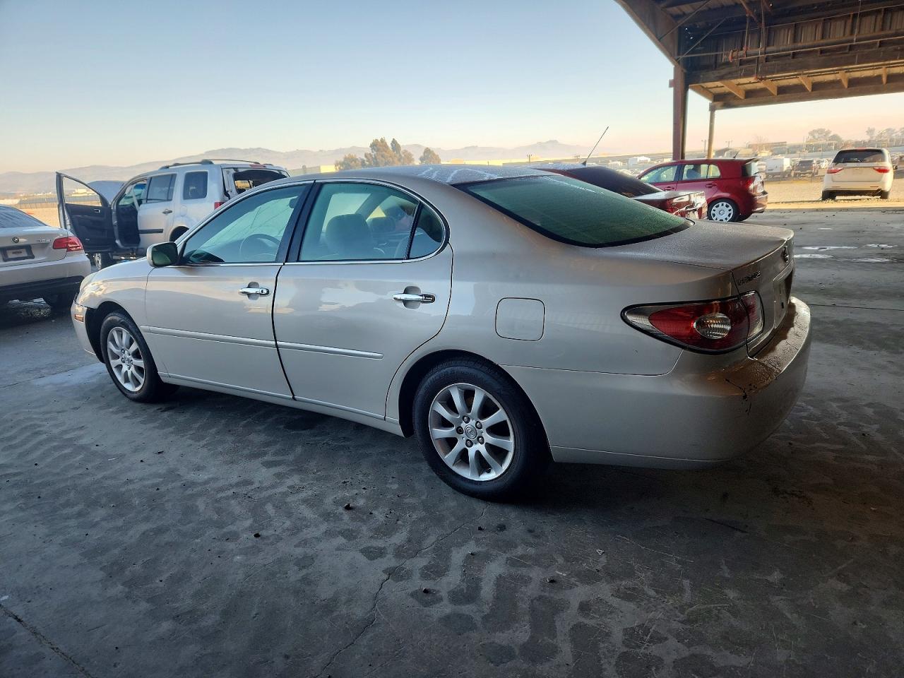 2003 LEXUS ES 300 photo 2