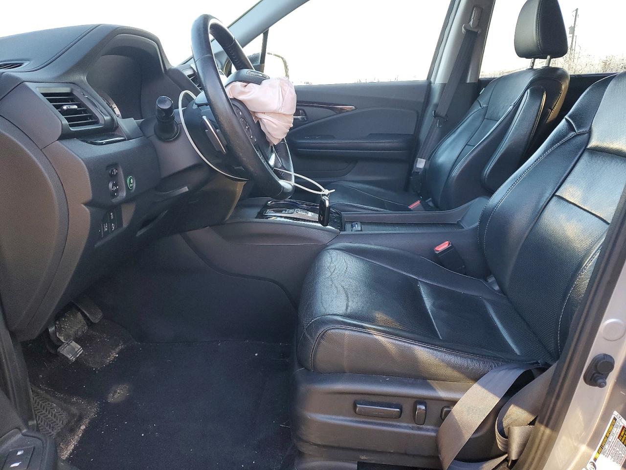2016 HONDA PILOT ELITE photo 7