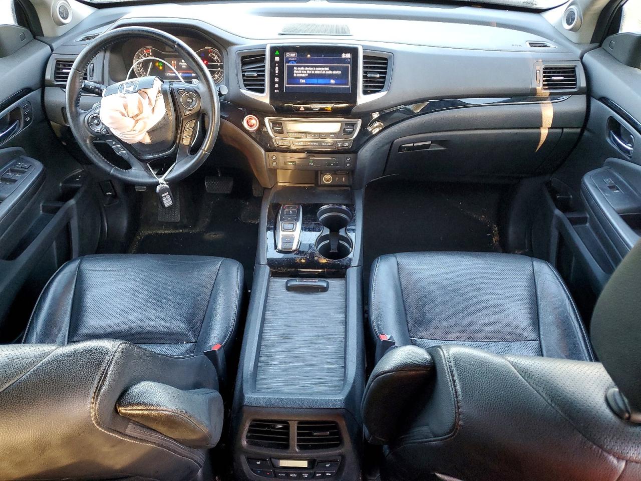2016 HONDA PILOT ELITE photo 8