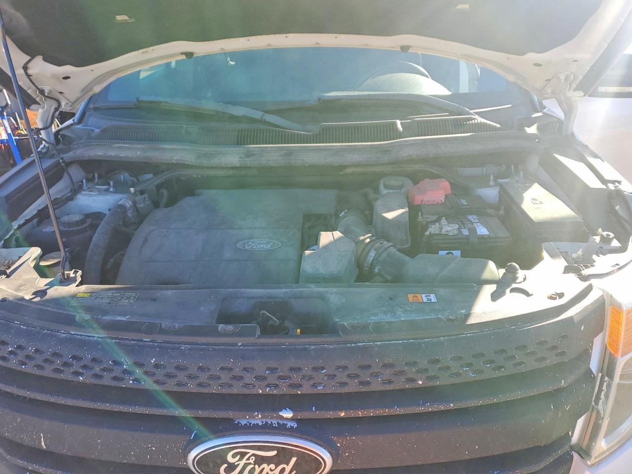 2011 FORD EXPLORER XLT photo 12
