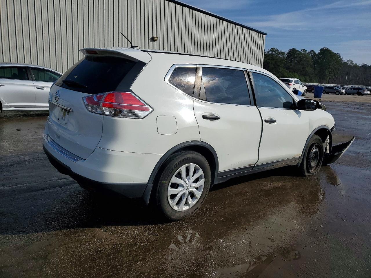 2016 NISSAN ROGUE S photo 3