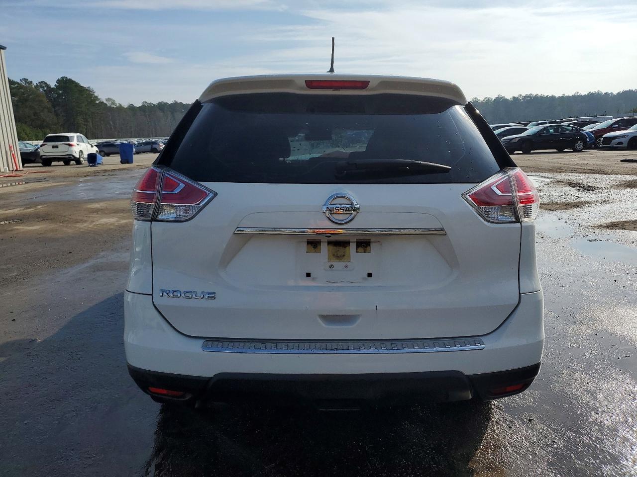 2016 NISSAN ROGUE S photo 6