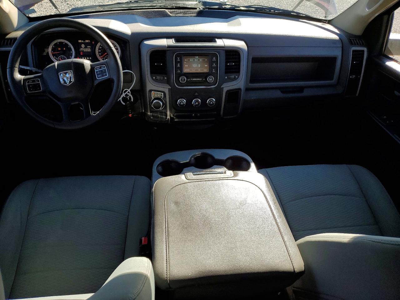 2019 RAM 1500 CLASSIC TRADESMAN photo 8