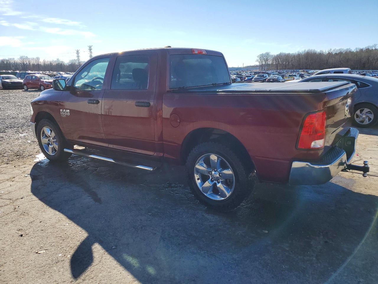 2019 RAM 1500 CLASSIC TRADESMAN photo 2