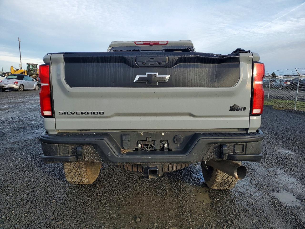 2025 CHEVROLET SILVERADO K2500 ZR2 photo 6