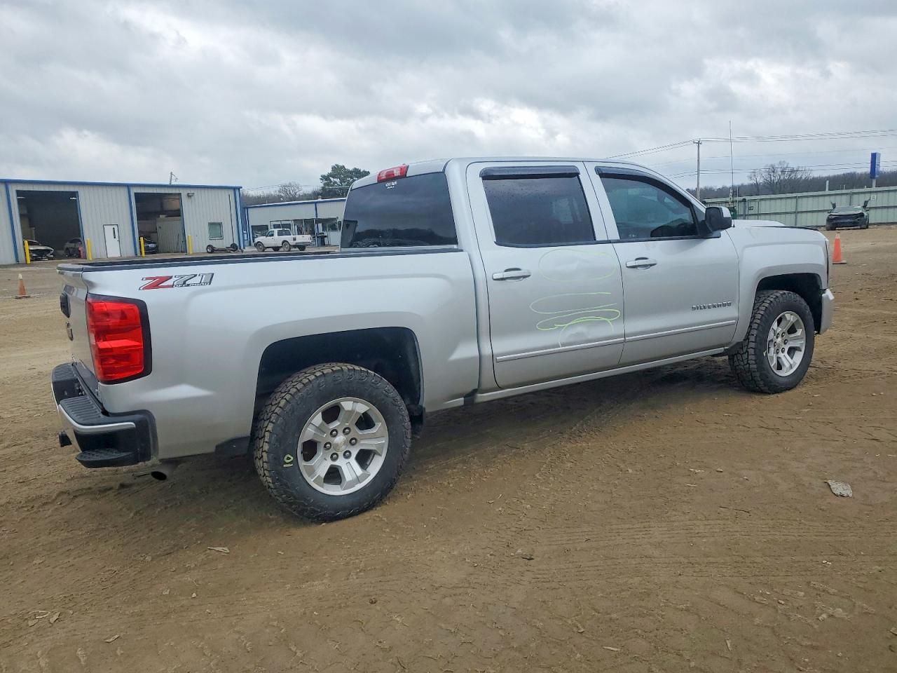 2018 CHEVROLET SILVERADO K1500 LT photo 5