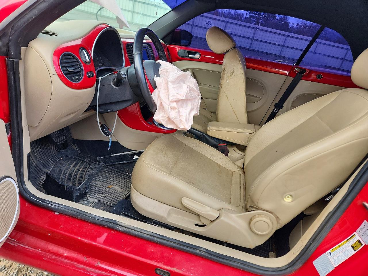 2018 VOLKSWAGEN BEETLE S photo 7