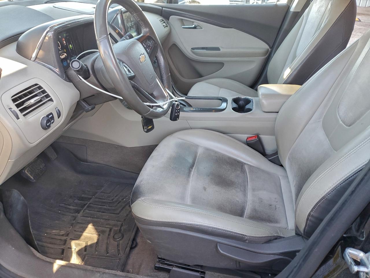2013 CHEVROLET VOLT photo 7
