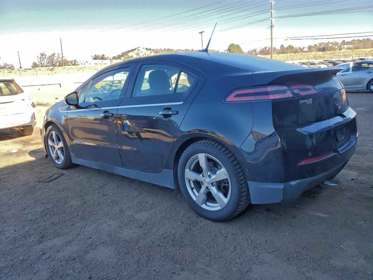2013 CHEVROLET VOLT photo 2