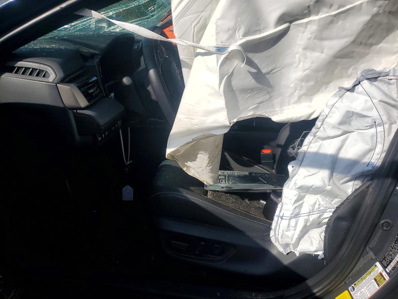 2025 TOYOTA CAMRY XSE photo 7