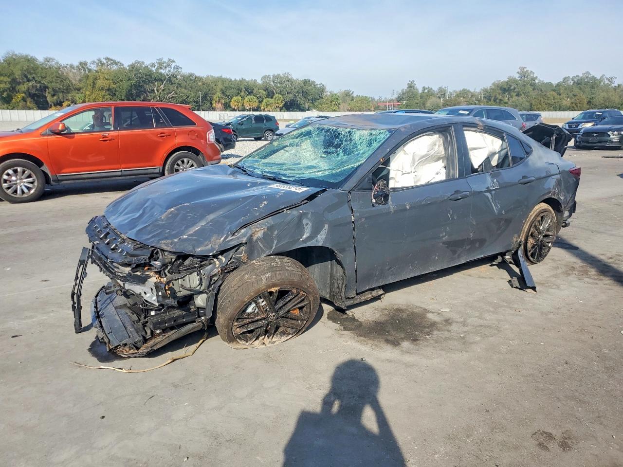 2025 TOYOTA CAMRY
