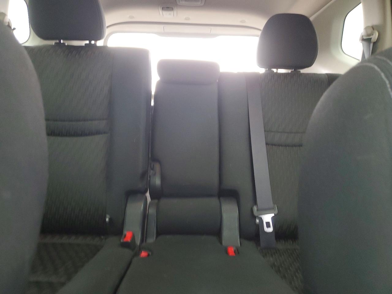 2019 NISSAN ROGUE S photo 10