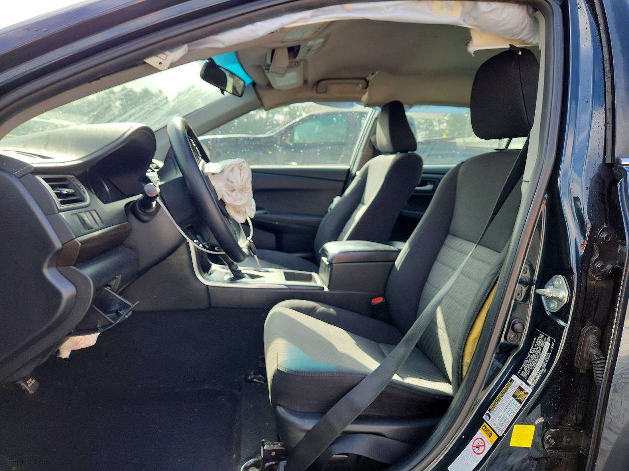2016 TOYOTA CAMRY LE photo 7