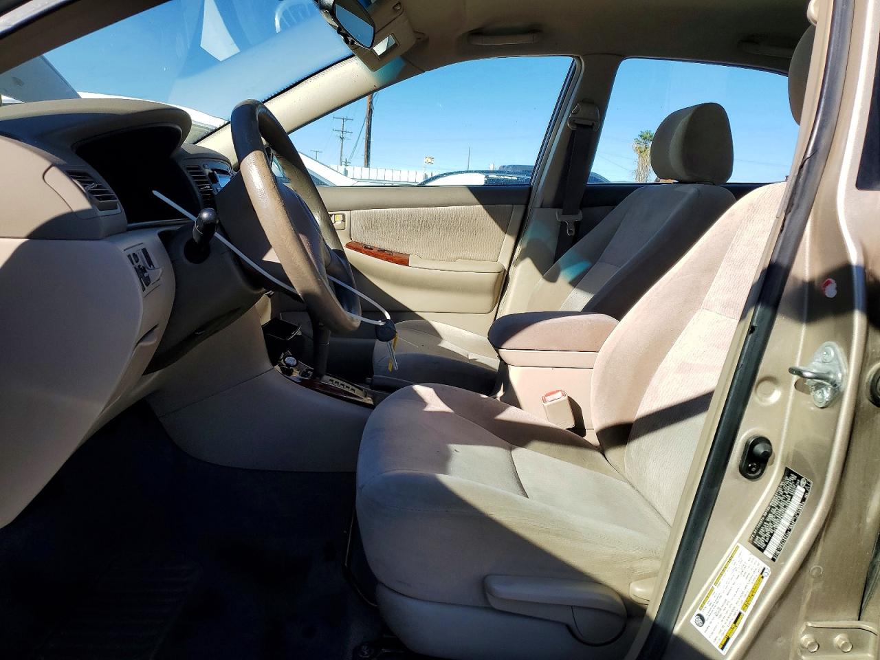2005 TOYOTA COROLLA CE photo 7