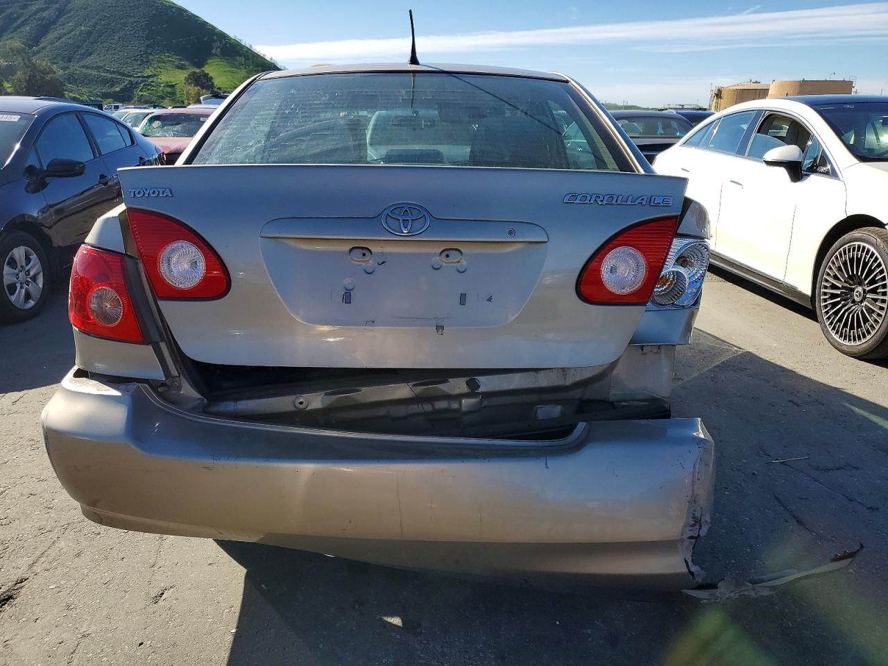 2005 TOYOTA COROLLA CE photo 6